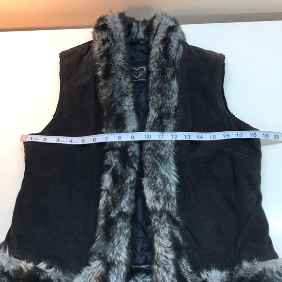 XOXO Leather, Suede & Faux Fur Vest Size Large - Picture 7 of 8